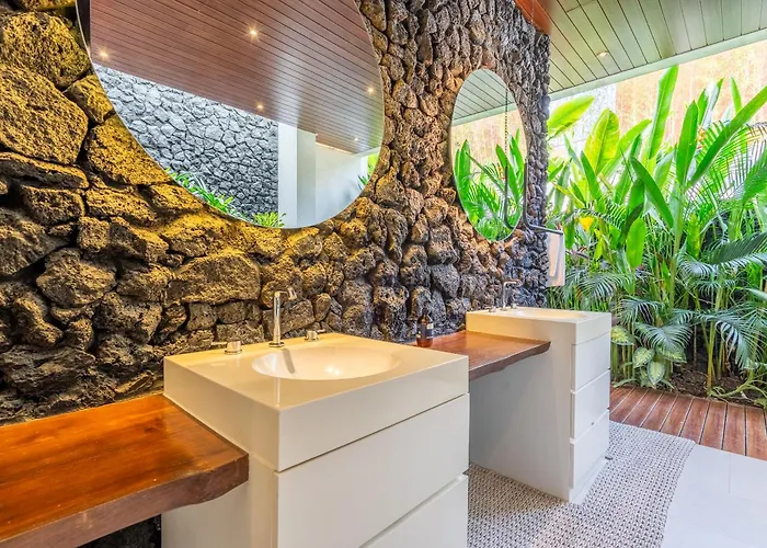 Flow Complex Villa *