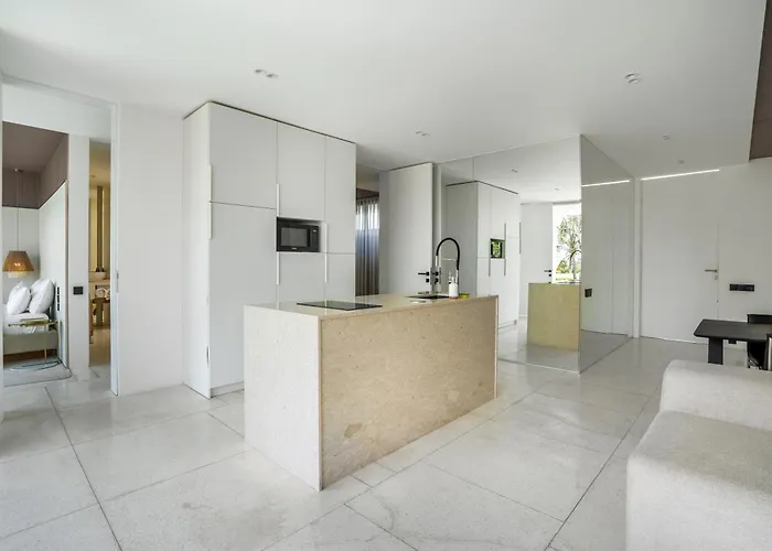 Flow Complex Villa *
