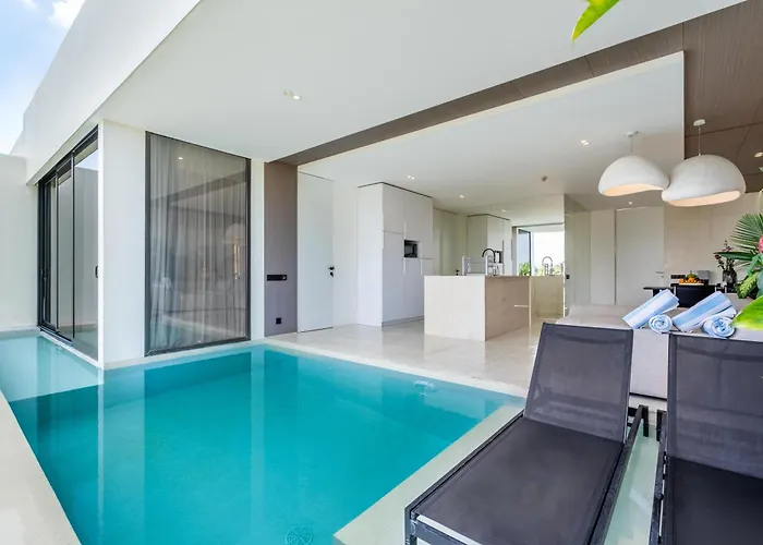 Villa Flow Complex *