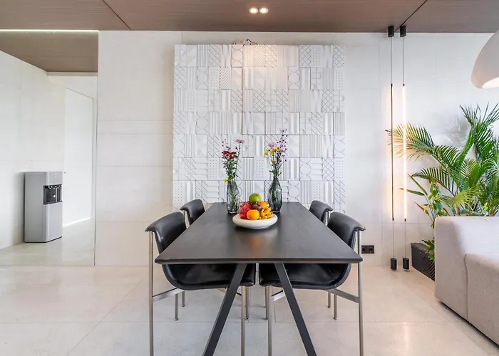 Flow Complex Villa *