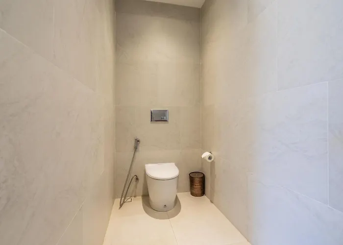 Flow Complex Villa *