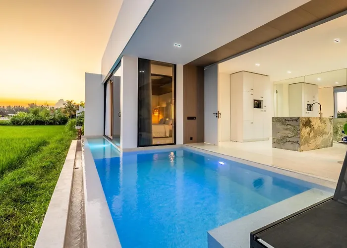 Flow Complex Villa