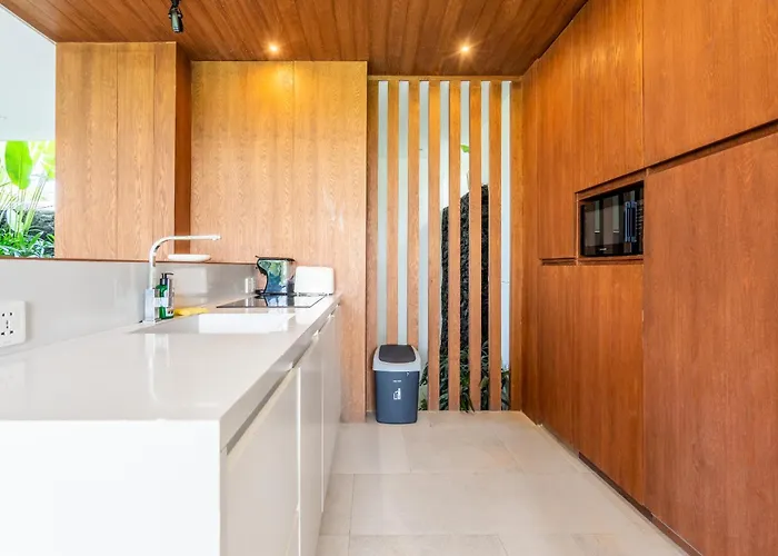 Flow Complex Villa *